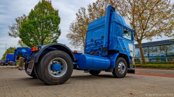 20251019-Tom-Holding-00257